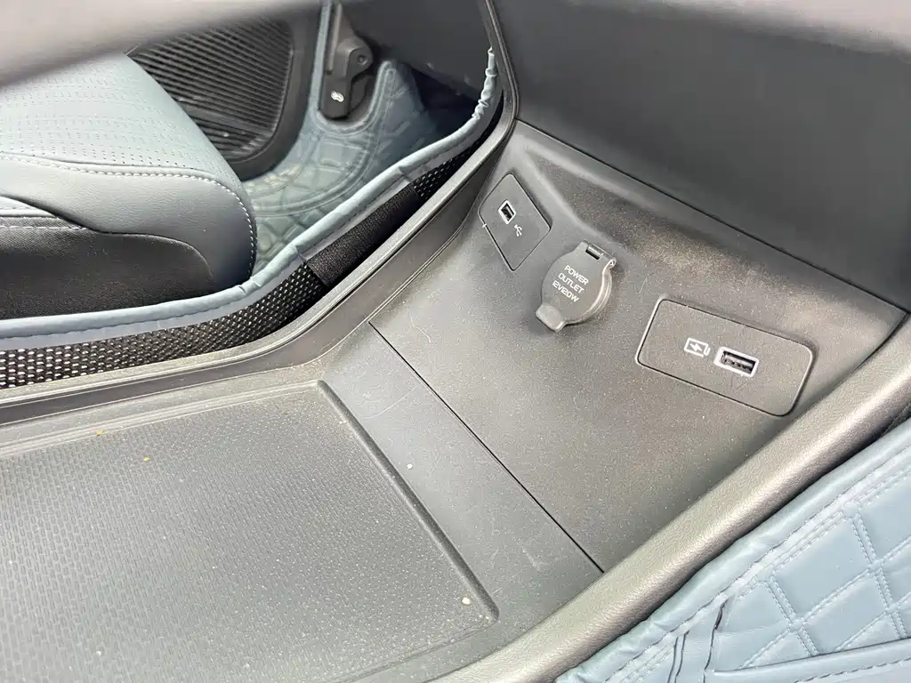 Geely Auto Geely Boyue L 2025 Model Year 4th Generation 1.5TD DCT Shanhe 2025 - thumbnail 13