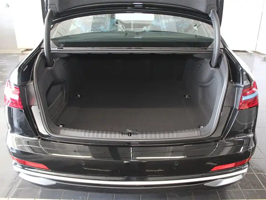 Audi Audi A6L 2026 45 TFSI quattro Premium Dynamic Model 2026 - thumbnail 7