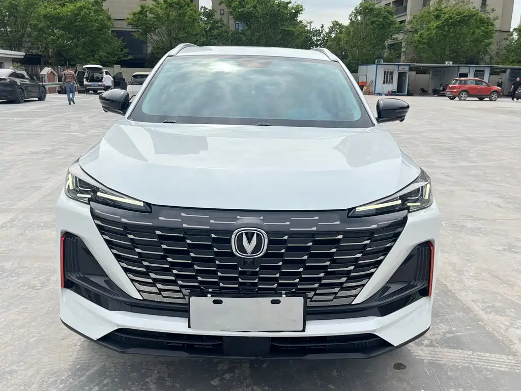 Changan Changan CS55 Plus 2022 Model Second Generation 1.5T DCT Navigator Edition 2022 - thumbnail 2