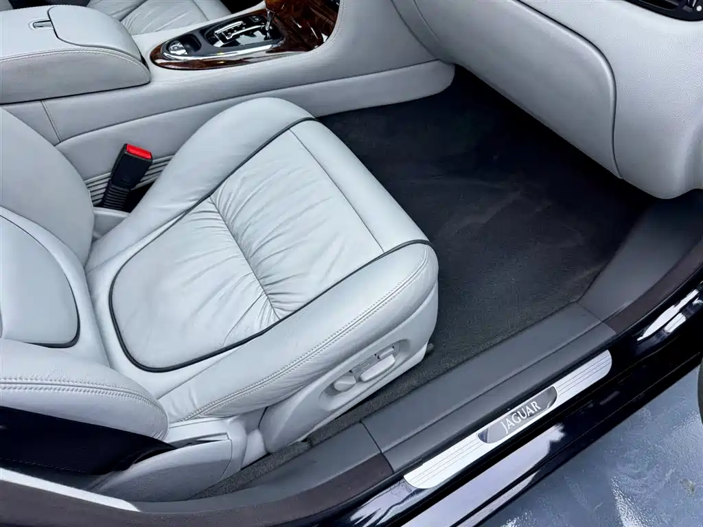 Jaguar Jaguar XJ 2005 XJ8L 4.2 2009 - thumbnail 22