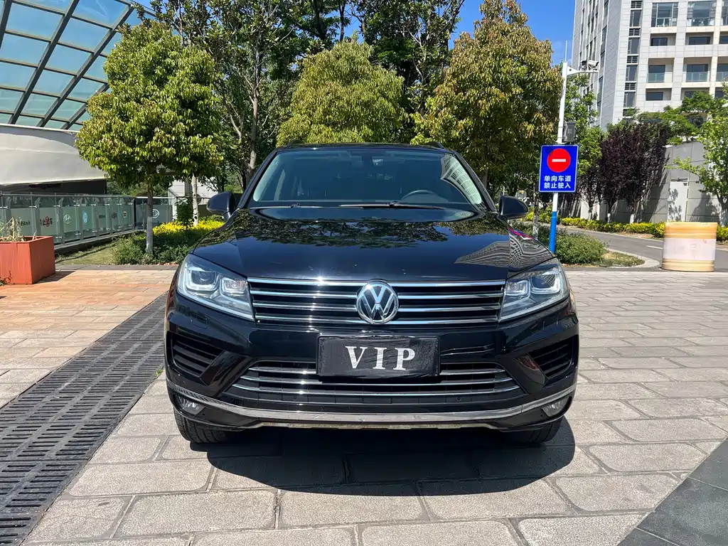 Volkswagen Volkswagen Touareg 2017 3.0 TSI Explorer Edition 2017 - thumbnail 2