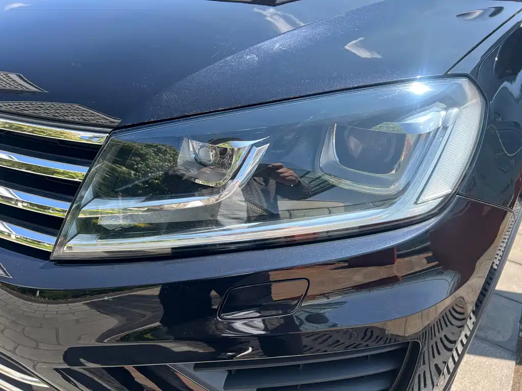 Volkswagen Volkswagen Touareg 2017 3.0 TSI Explorer Edition 2017 - thumbnail 10