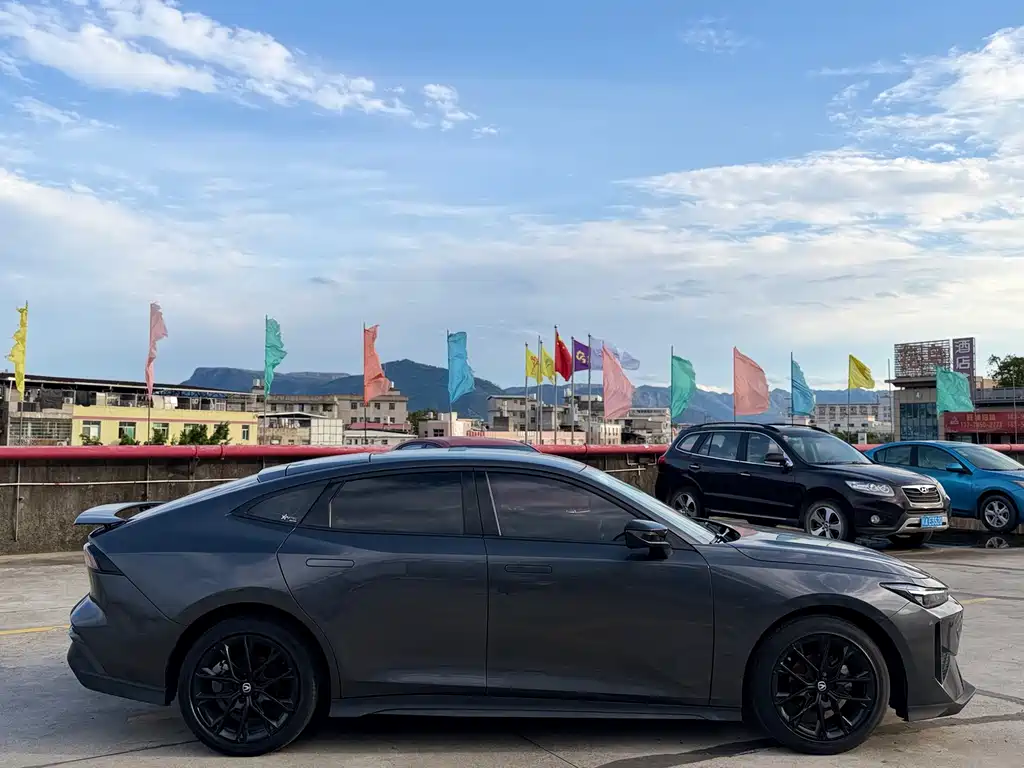 Changan Changan UNI-V 2024 1.5T Premium Sport Model 2024 - thumbnail 4