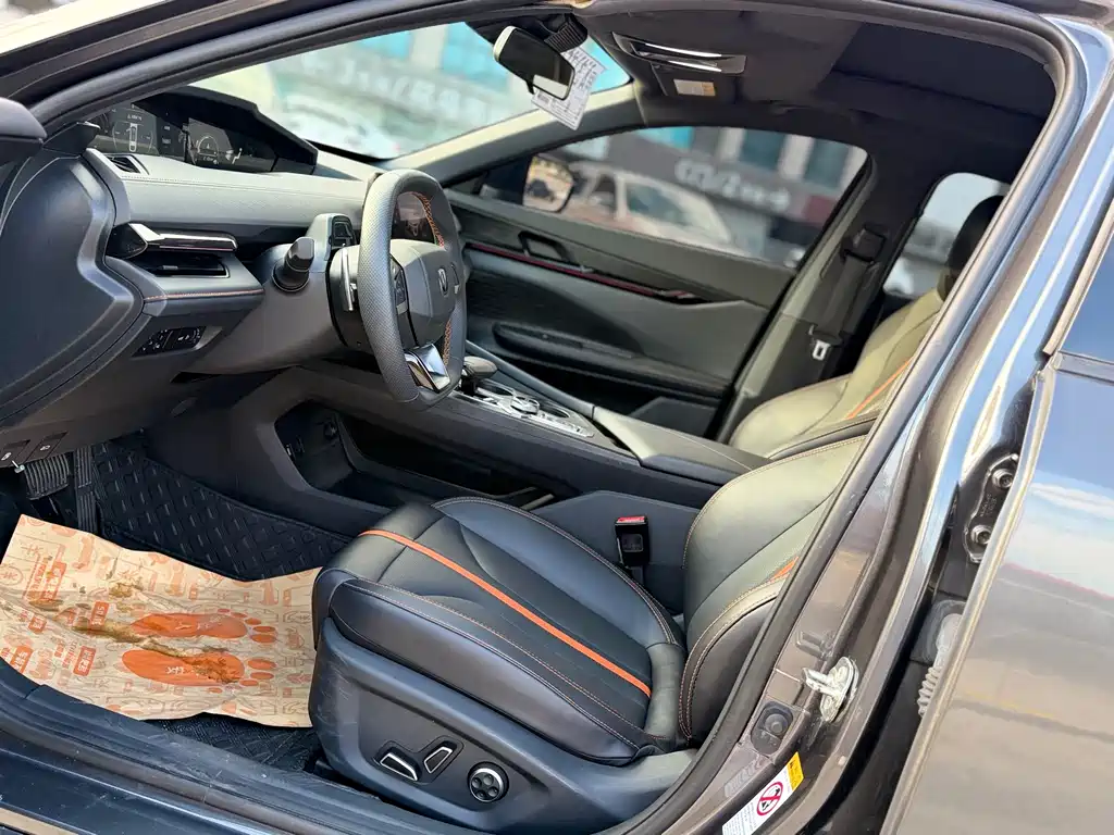 Changan Changan UNI-V 2024 1.5T Premium Sport Model 2024 - thumbnail 8