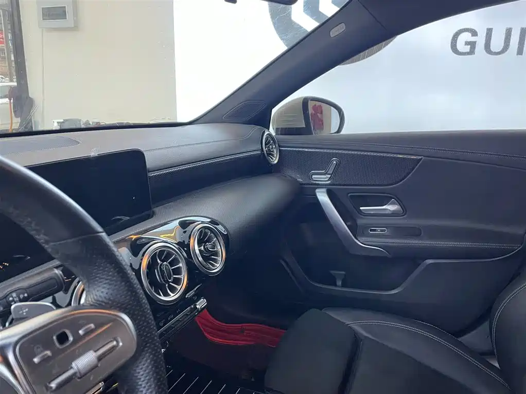 Mercedes-Benz Mercedes-Benz A-Class 2021 A 200 L Sport Sedan Fashion Edition 2021 - thumbnail 11