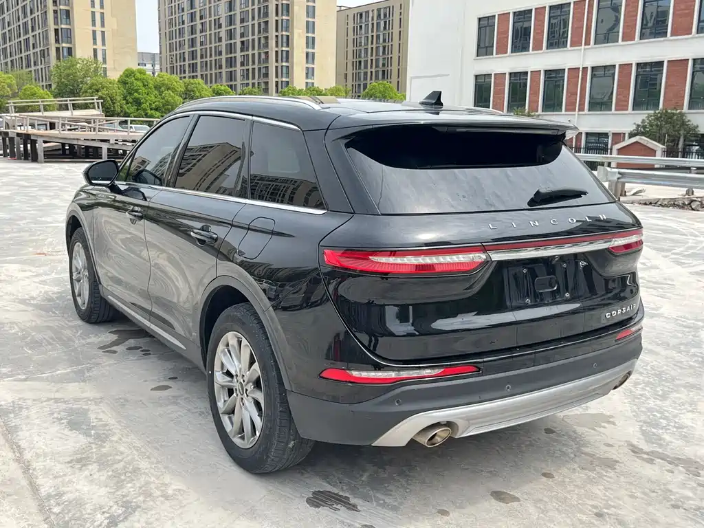 Lincoln Lynk & Co 01 2020 2.0T Front-Wheel Drive Premium Edition 2020 - thumbnail 4