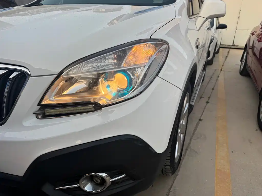 Buick Buick Encore 2015 1.4T Automatic FWD Preferred Edition 2015 - thumbnail 3
