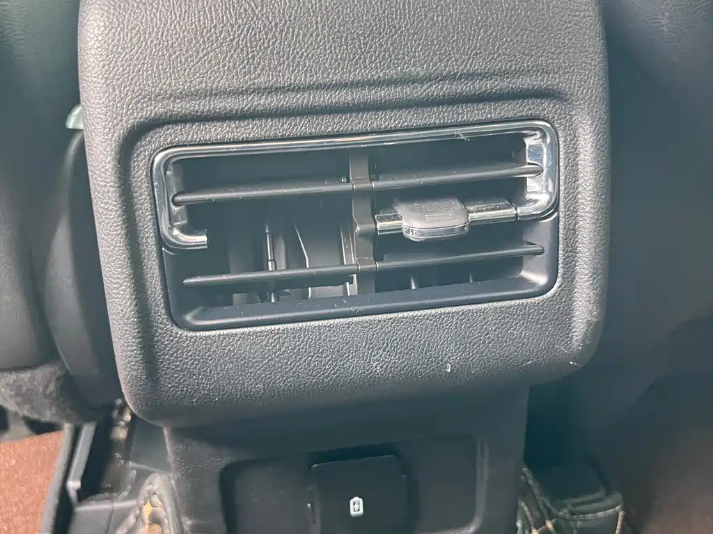 Lincoln Lynk & Co 01 2020 2.0T Front-Wheel Drive Premium Edition 2020 - thumbnail 14