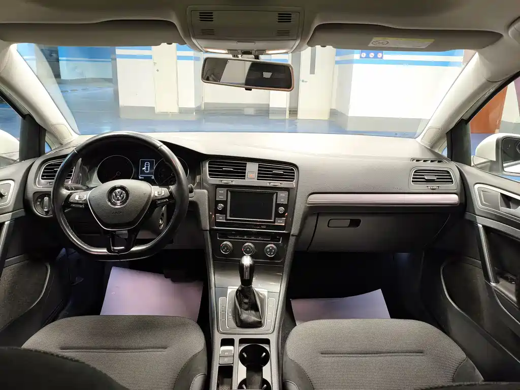 Volkswagen Volkswagen Golf 2018 230TSI Automatic Comfort Model 2018 - thumbnail 7