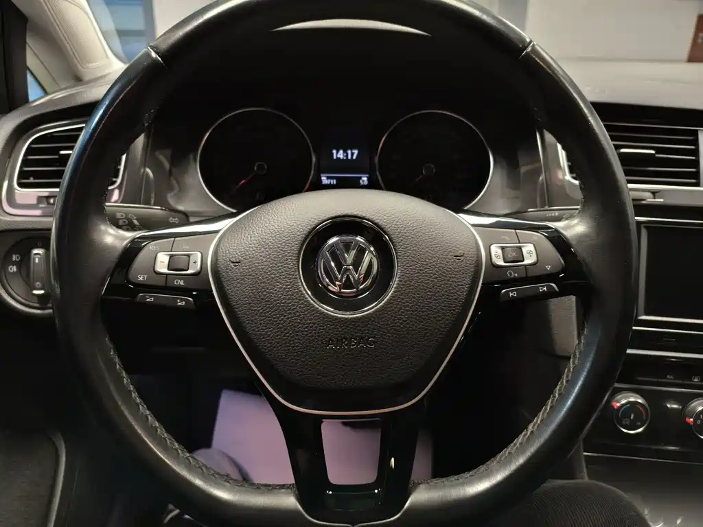 Volkswagen Volkswagen Golf 2018 230TSI Automatic Comfort Model 2018 - thumbnail 15