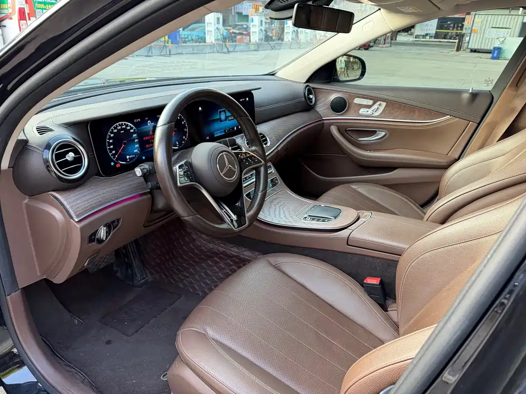 Mercedes-Benz Mercedes-Benz E-Class 2022 Model Year Facelift E 300 L Fashion Edition 2022 - thumbnail 4