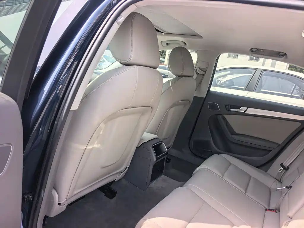 Audi Audi A4L 2012 2.0 TFSI Automatic Luxury Model 2012 - thumbnail 14