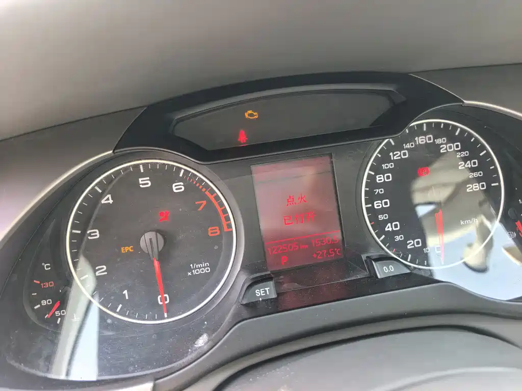 Audi Audi A4L 2012 2.0 TFSI Automatic Luxury Model 2012 - thumbnail 20