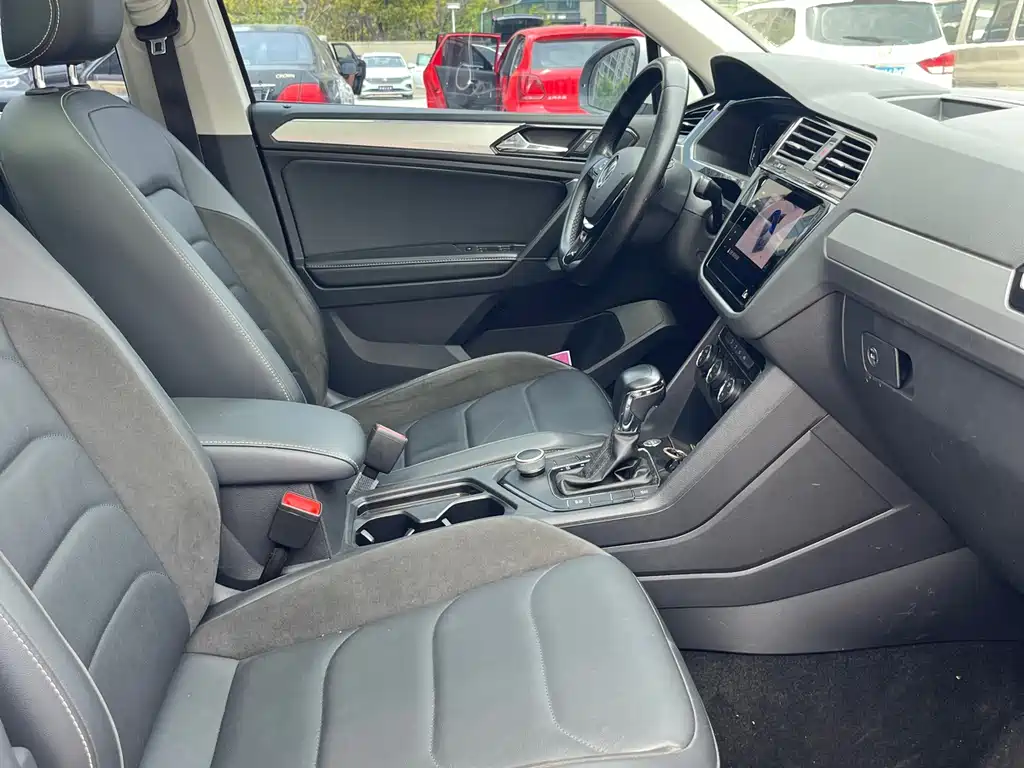 Volkswagen Volkswagen Tiguan L 2021 330TSI Automatic 2WD Smart Enjoy Edition 2021 - thumbnail 9