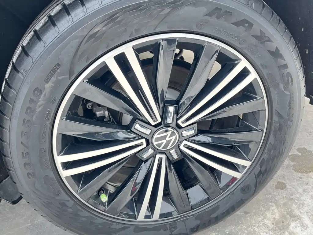 Volkswagen Volkswagen Tiguan L 2021 330TSI Automatic 2WD Smart Enjoy Edition 2021 - thumbnail 13
