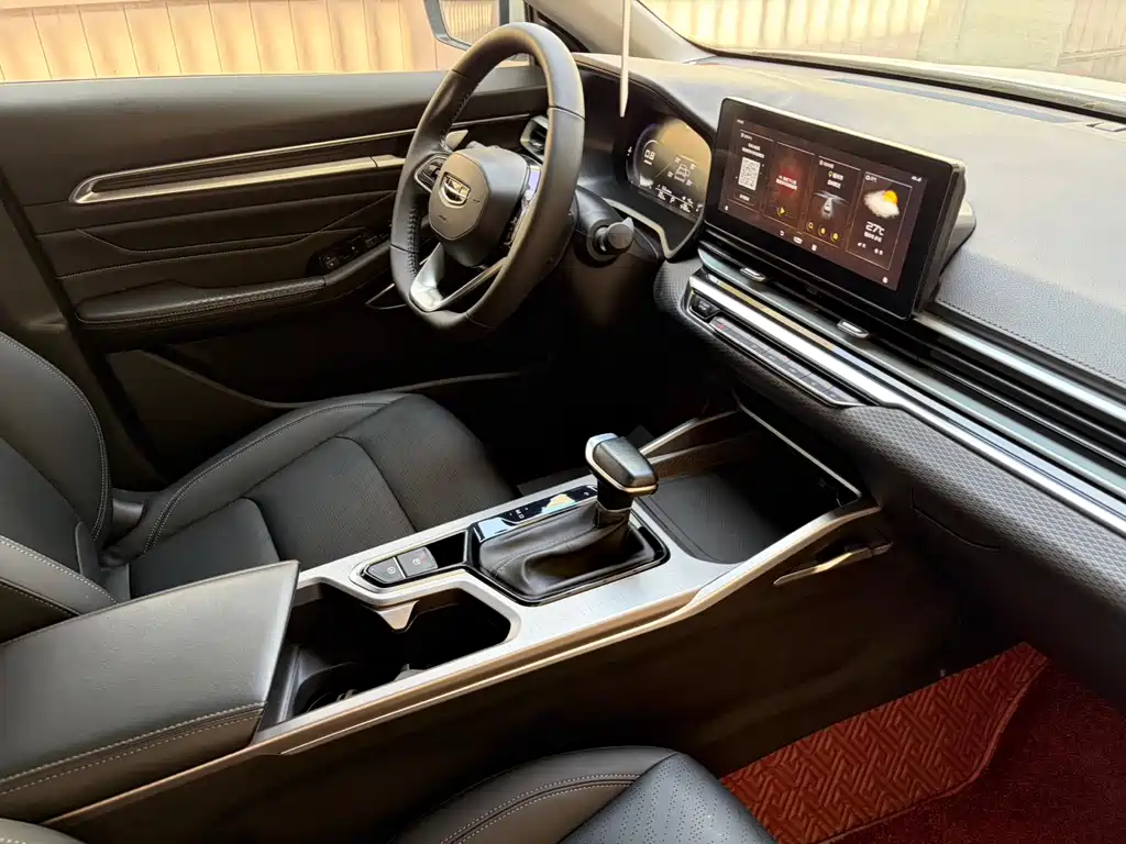 Geely Auto Geely Emgrand 2022 4th Generation 1.5L CVT Luxury Model 2022 - thumbnail 14