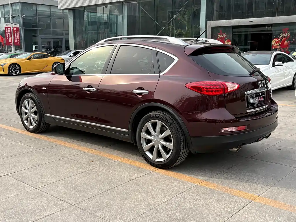 Infiniti Infiniti QX50 Import 2013 Model 2.5L Two-Wheel Drive Elegant Edition 2014 - thumbnail 5