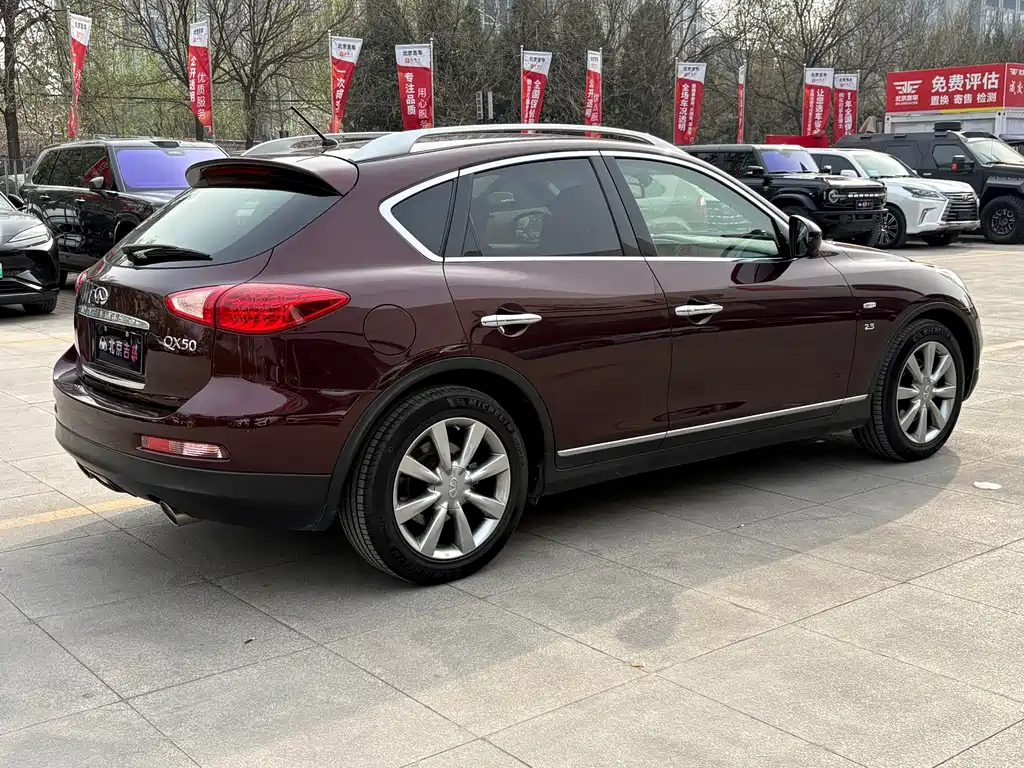 Infiniti Infiniti QX50 Import 2013 Model 2.5L Two-Wheel Drive Elegant Edition 2014 - thumbnail 6