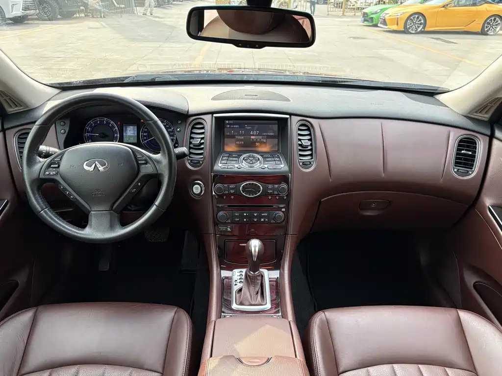Infiniti Infiniti QX50 Import 2013 Model 2.5L Two-Wheel Drive Elegant Edition 2014 - thumbnail 13