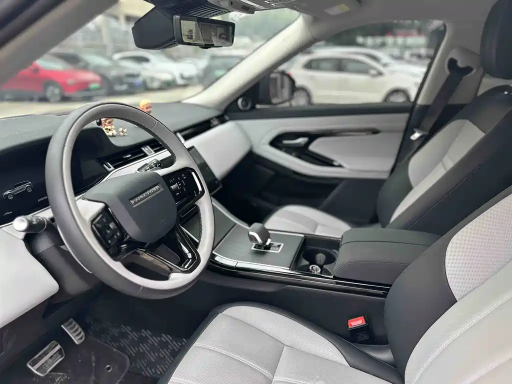 Land Rover Range Rover Evoque 2024 Range Rover Evoque L SE Light Command Supreme Edition 2025 - thumbnail 10