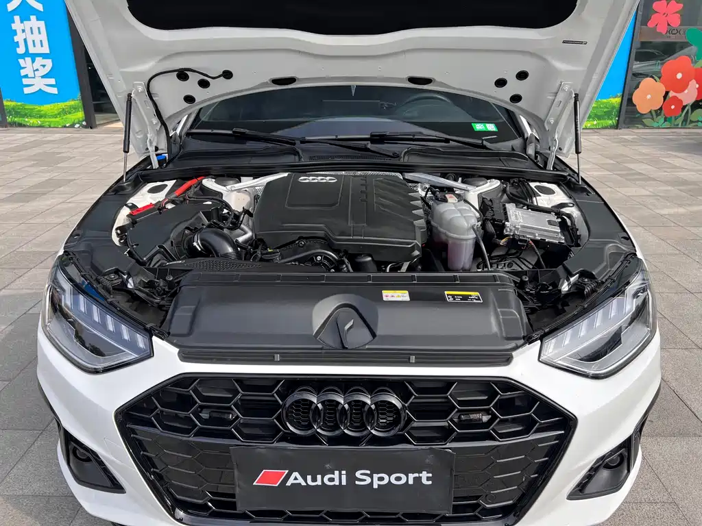 Audi Audi A4L 2023 40 TFSI Luxury Dynamic Model 2023 - thumbnail 9