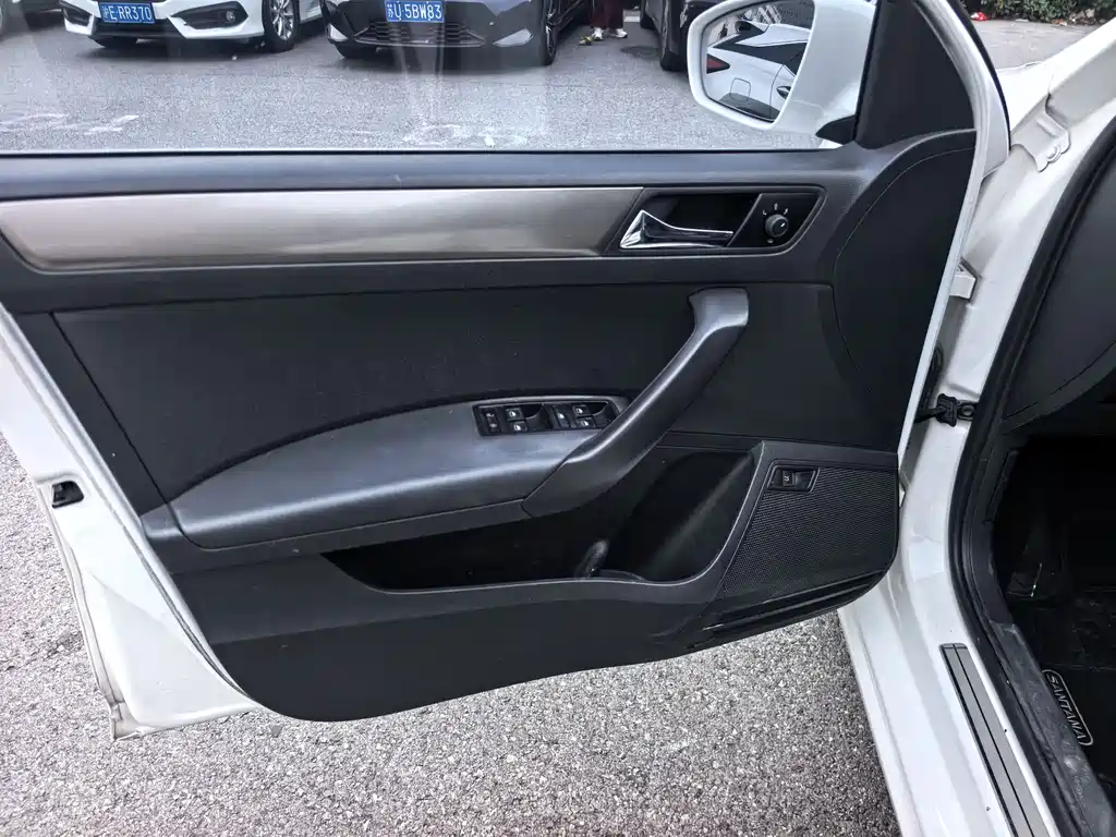 Volkswagen Volkswagen Santana 2015 1.6L Automatic Comfort Edition 2015 - thumbnail 5
