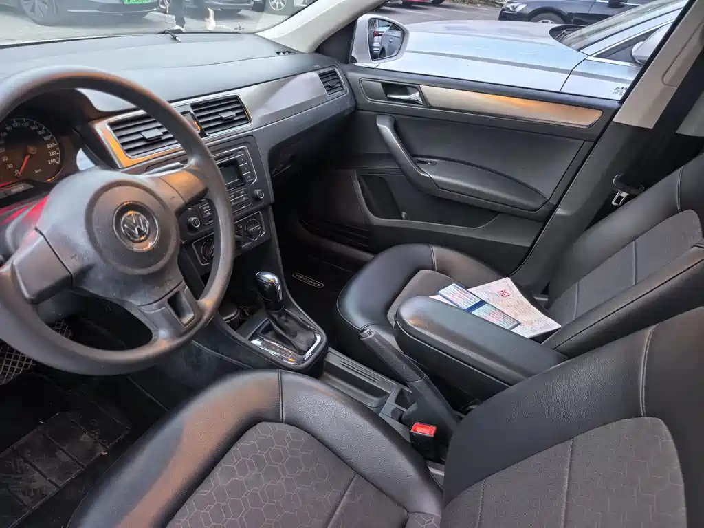 Volkswagen Volkswagen Santana 2015 1.6L Automatic Comfort Edition 2015 - thumbnail 10