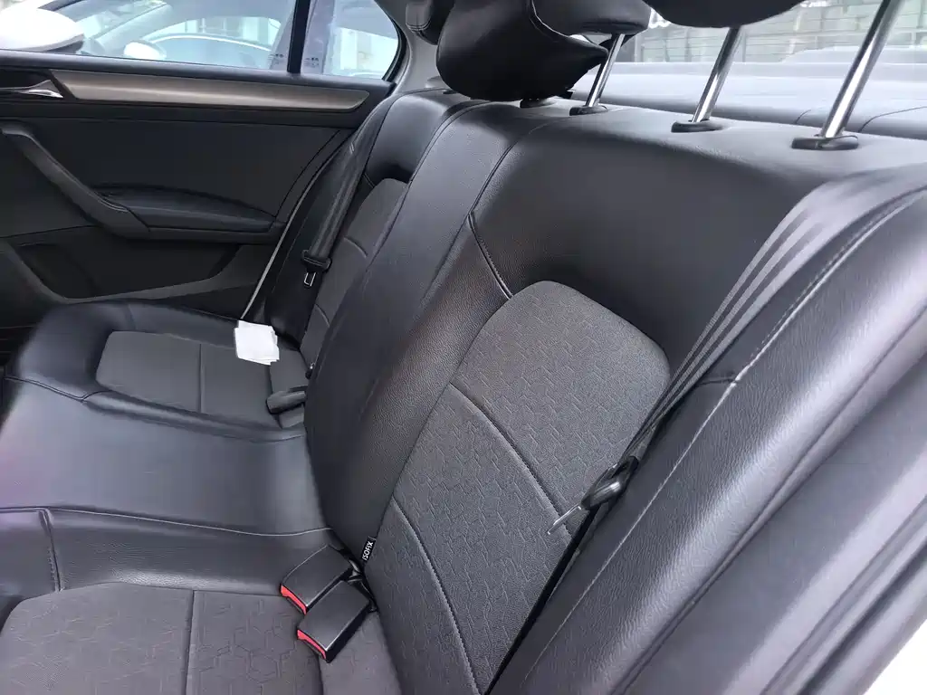 Volkswagen Volkswagen Santana 2015 1.6L Automatic Comfort Edition 2015 - thumbnail 14