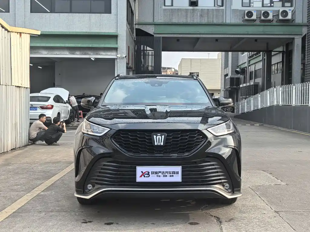 Toyota Crown Kluger 2024 2.5L HEV AWD Luxury Edition 2025 - thumbnail 2
