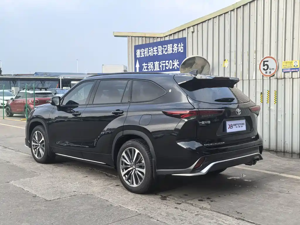 Toyota Crown Kluger 2024 2.5L HEV AWD Luxury Edition 2025 - thumbnail 8