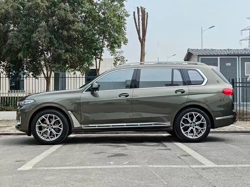 BMW BMW X7 xDrive40i Luxury Package 2020 - thumbnail 3