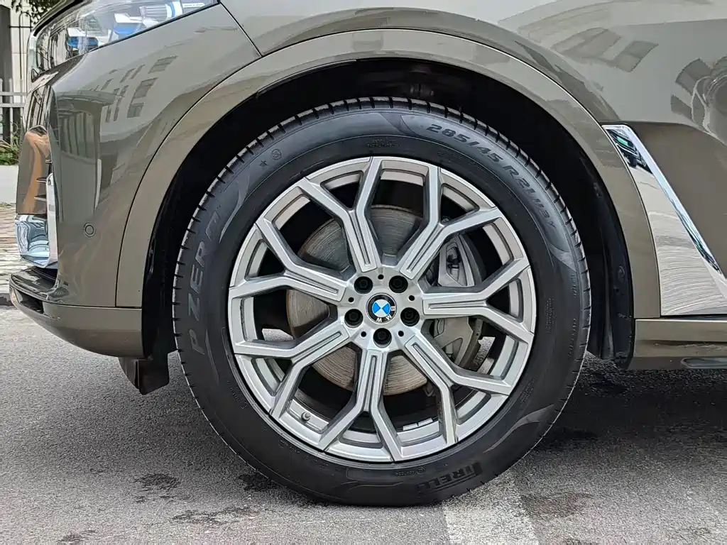 BMW BMW X7 xDrive40i Luxury Package 2020 - thumbnail 4