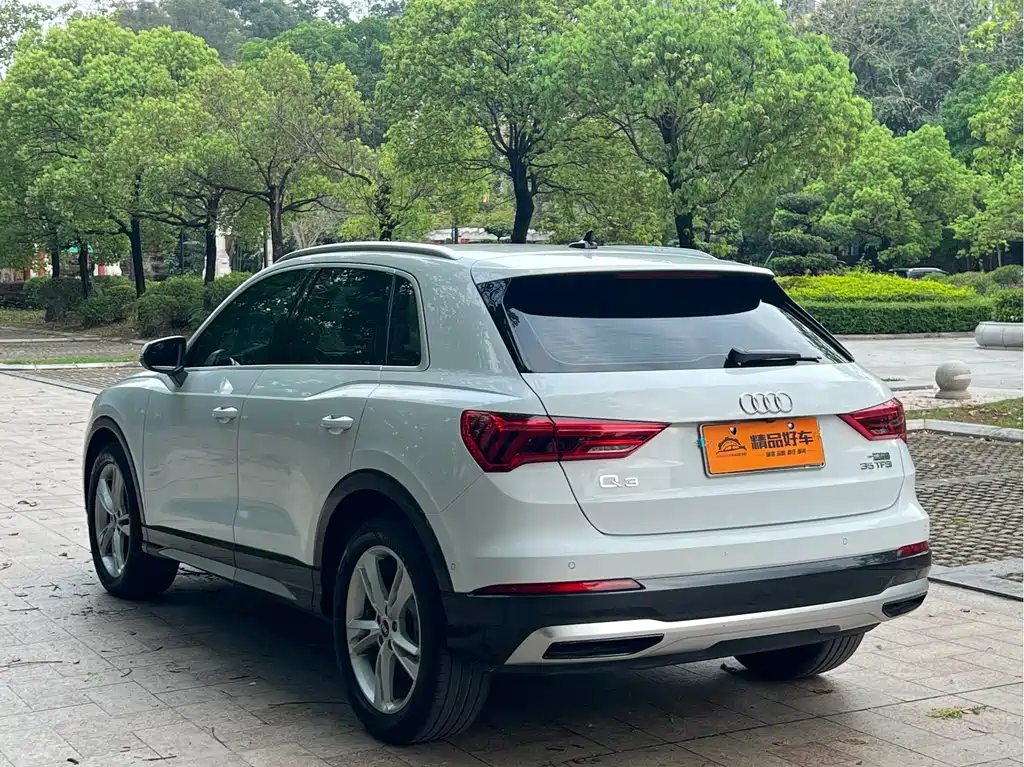 Audi Audi Q3 2022 35 TFSI Fashion Elegant Model 2022 - thumbnail 14