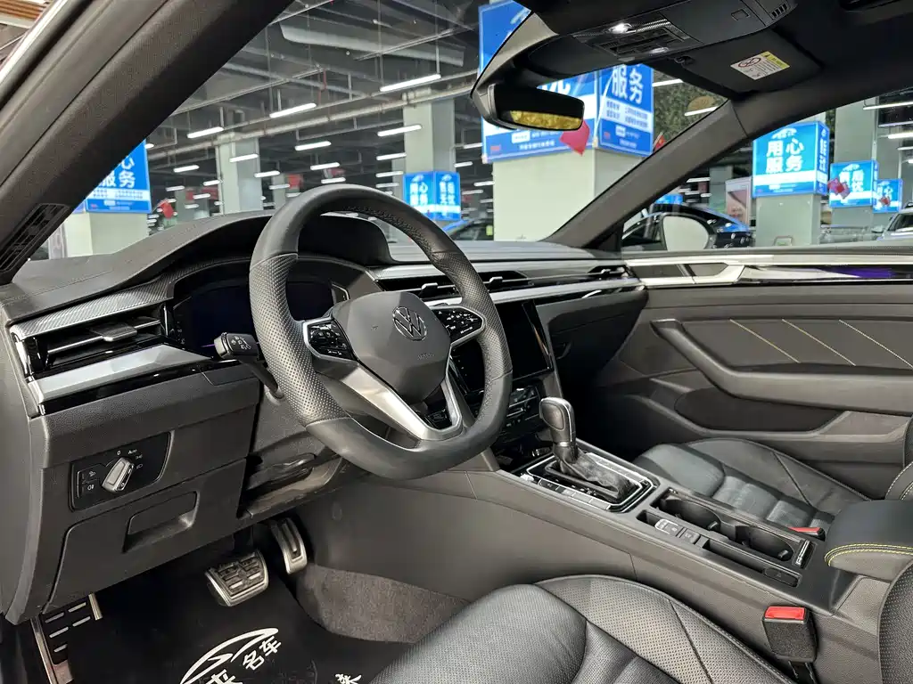Volkswagen Volkswagen CC 2023 380TSI Dazzling Edition 2024 - thumbnail 5