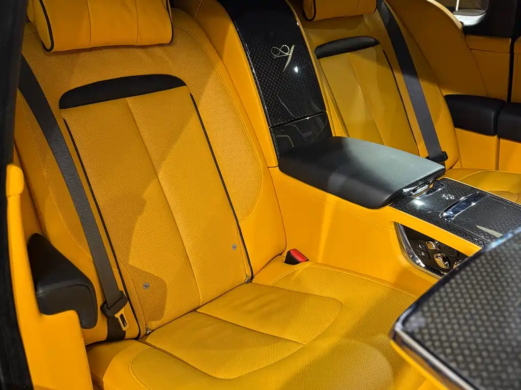 Rolls-Royce Rolls-Royce Cullinan 2020 Black Badge 2022 - thumbnail 30