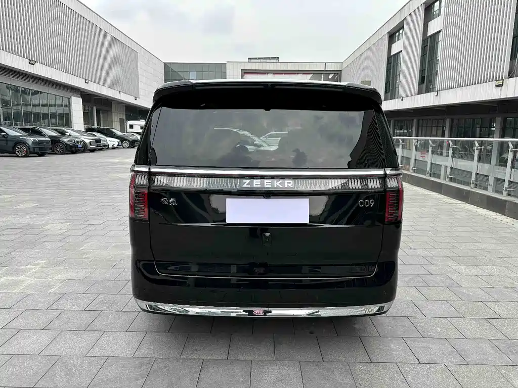 Zeekr Zeekr 009 2024 Model Seven-seat Aisle Version AWD 108kWh 2025 - thumbnail 8