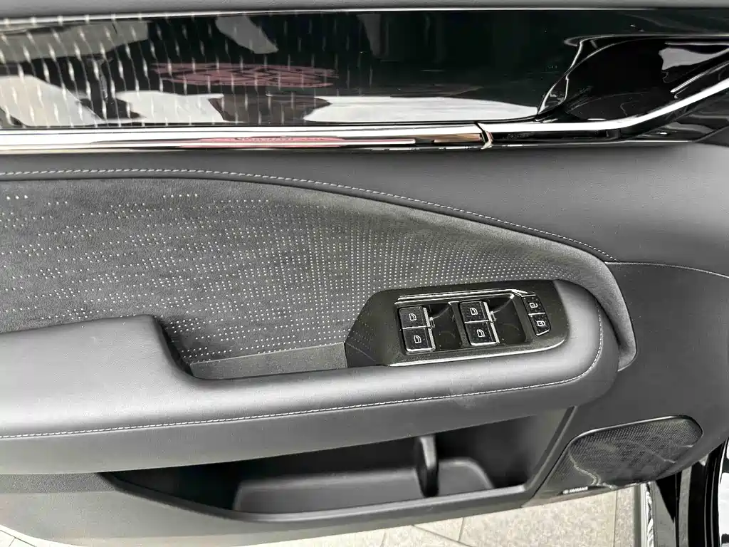 Zeekr Zeekr 009 2024 Model Seven-seat Aisle Version AWD 108kWh 2025 - thumbnail 19
