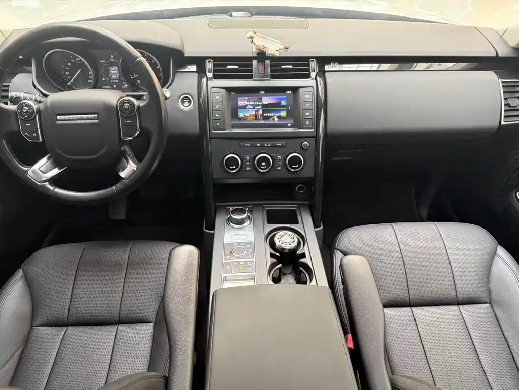 Land Rover Discovery 2017 3.0 SC V6 SE 2018 - thumbnail 6