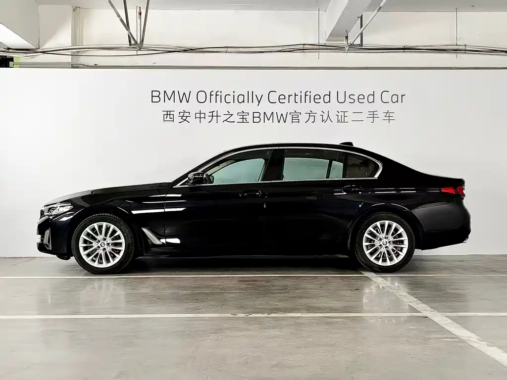 BMW BMW 5 Series 2022 Facelift 525Li Luxury Package 2024 - thumbnail 3