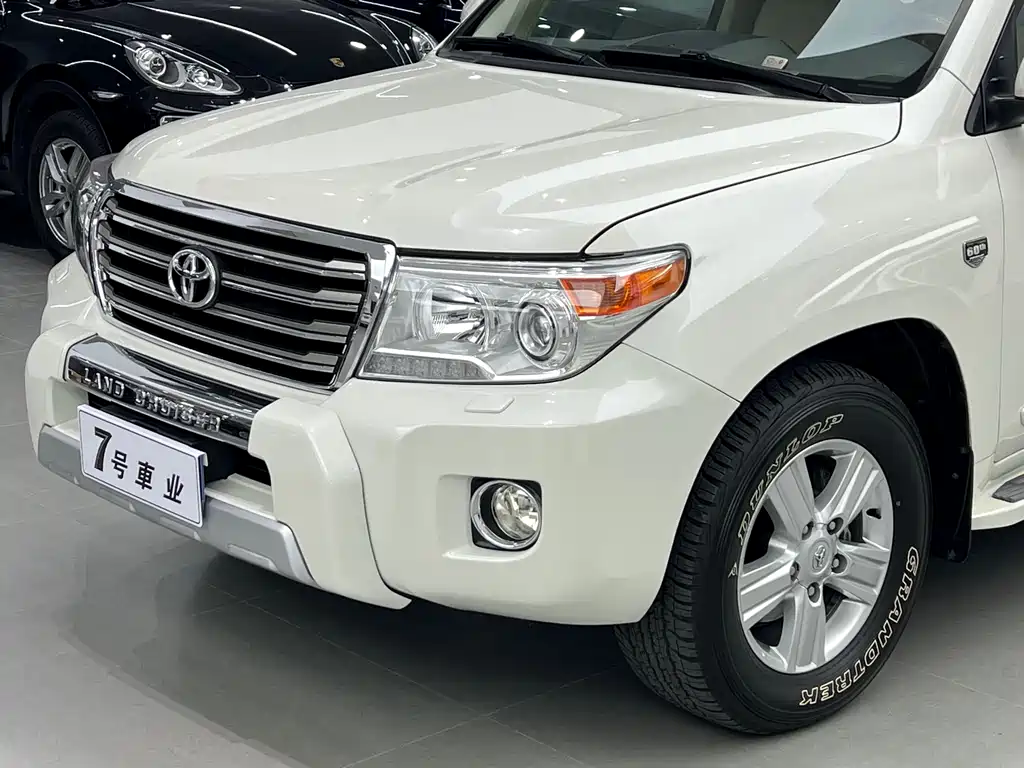 Toyota Land Cruiser 2015 4.6L V8 Middle East Limited Edition 2017 - thumbnail 5