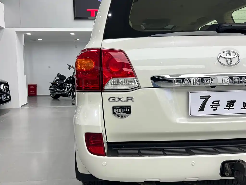 Toyota Land Cruiser 2015 4.6L V8 Middle East Limited Edition 2017 - thumbnail 9