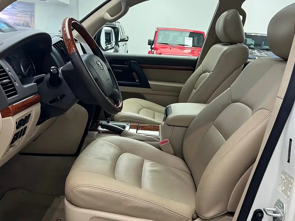 Toyota Land Cruiser 2015 4.6L V8 Middle East Limited Edition 2017 - thumbnail 11