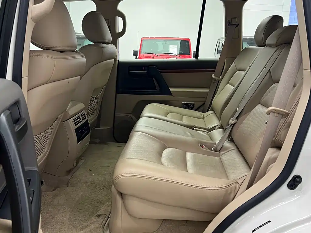 Toyota Land Cruiser 2015 4.6L V8 Middle East Limited Edition 2017 - thumbnail 12