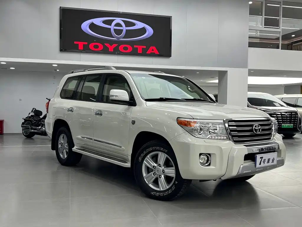 Toyota Land Cruiser 2015 4.6L V8 Middle East Limited Edition 2017 - thumbnail 24