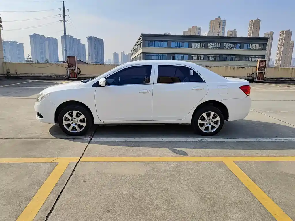 BYD BYD e5 2017 300 Zhunrong Edition 2017 - thumbnail 2