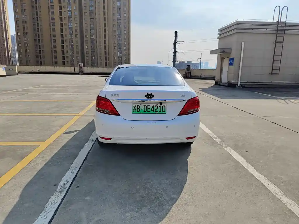 BYD BYD e5 2017 300 Zhunrong Edition 2017 - thumbnail 3