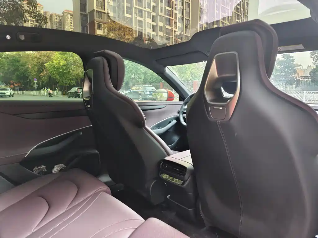 Xiaomi Auto Xiaomi SU7 2024 Rear-Wheel Drive Ultra Long Range Advanced Intelligent Driving Pro Edition 2025 - thumbnail 12