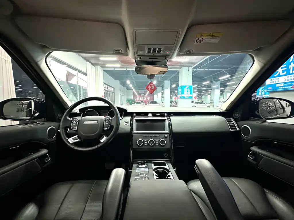 Land Rover Discovery 2018 3.0 SC V6 SE 2018 - thumbnail 13
