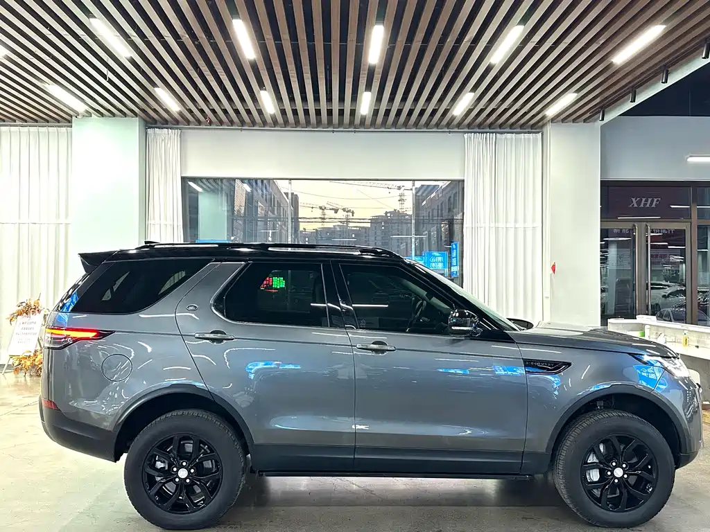 Land Rover Discovery 2018 3.0 SC V6 SE 2018 - thumbnail 18