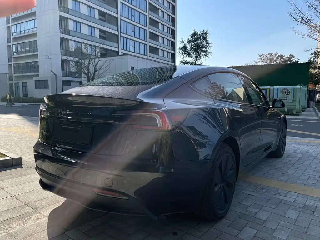 Tesla Model 3 2025 Rear-Wheel Drive 2025 - thumbnail 8